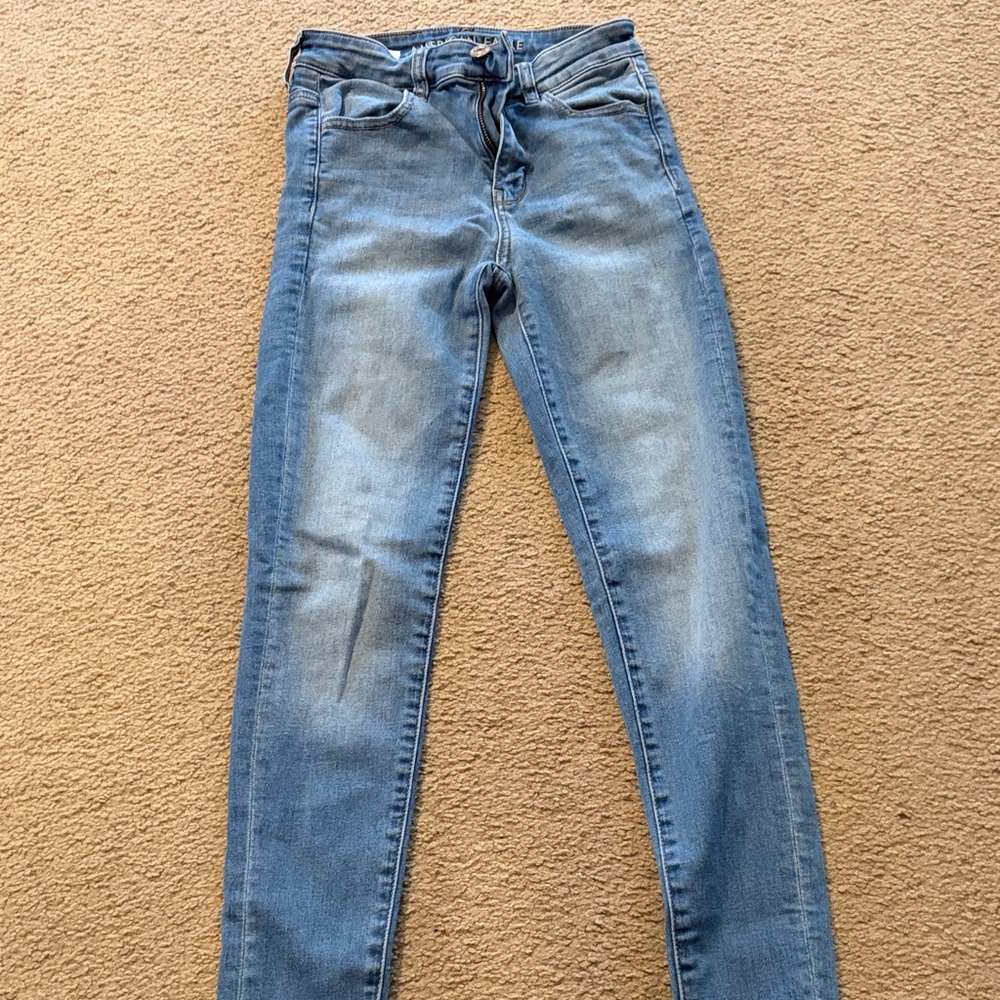 American Eagle Outfitters Light Blue Skinny Jeans